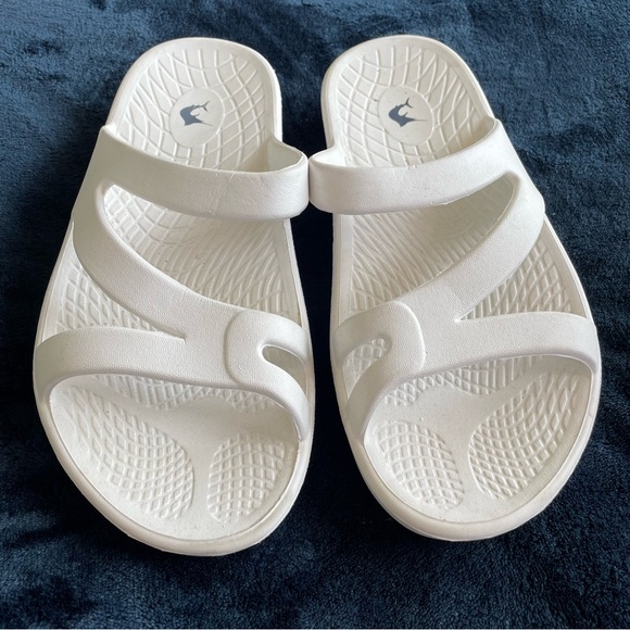 Reel Legends sandals size 9 - Picture 1 of 4
